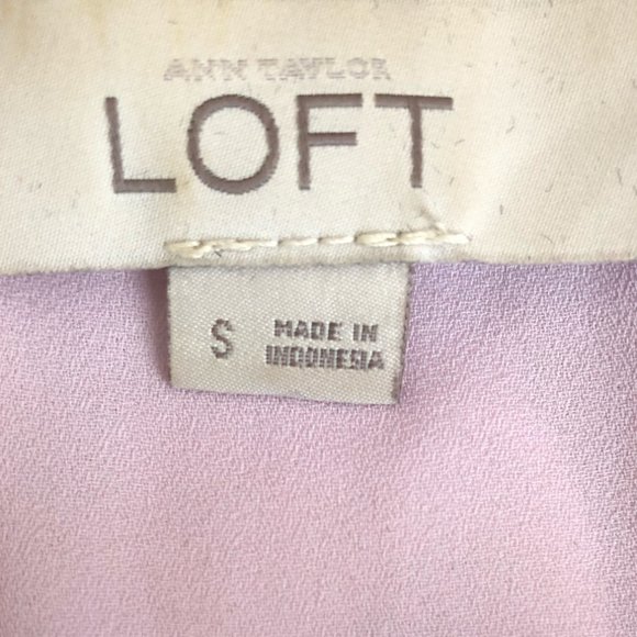 Ann Taylor Loft Lilac Top Size Small - Picture 2 of 2